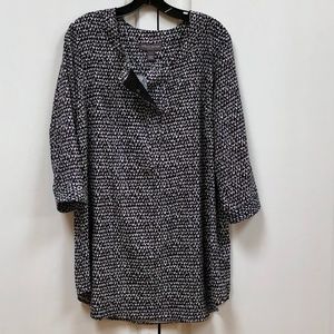 A Pea in the Pod Black & White Print Blouse/Tunic